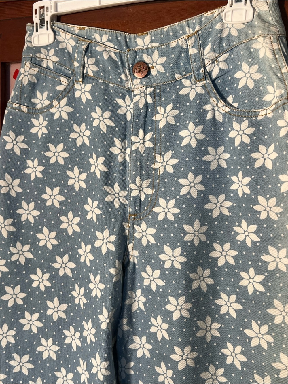 Wrangler x Billabong Light Blue Floral Denim Jeans - Picture 2 of 12